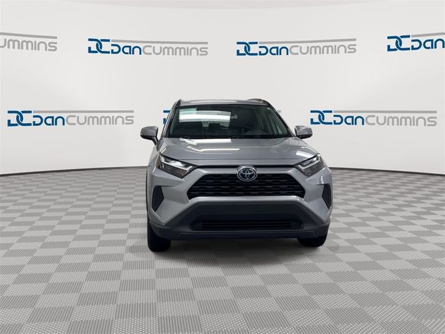 2022 Toyota RAV4 Hybrid XLE