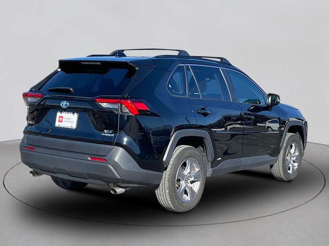 2022 Toyota RAV4 Hybrid XLE