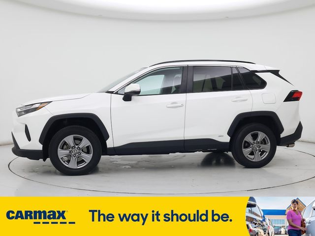 2022 Toyota RAV4 Hybrid XLE
