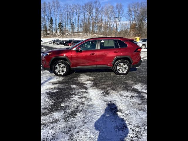 2022 Toyota RAV4 Hybrid XLE