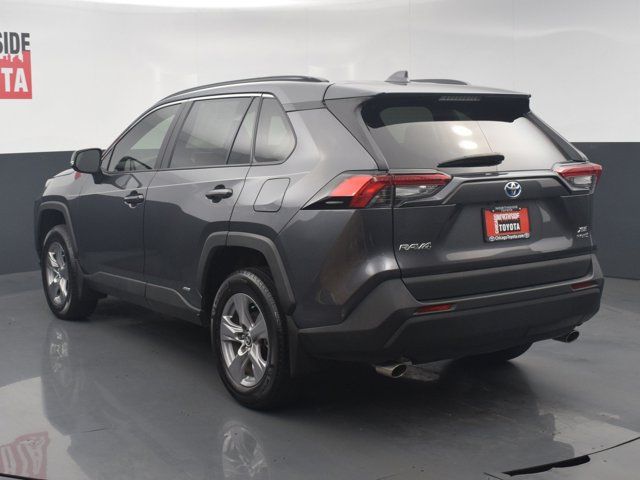 2022 Toyota RAV4 Hybrid XLE