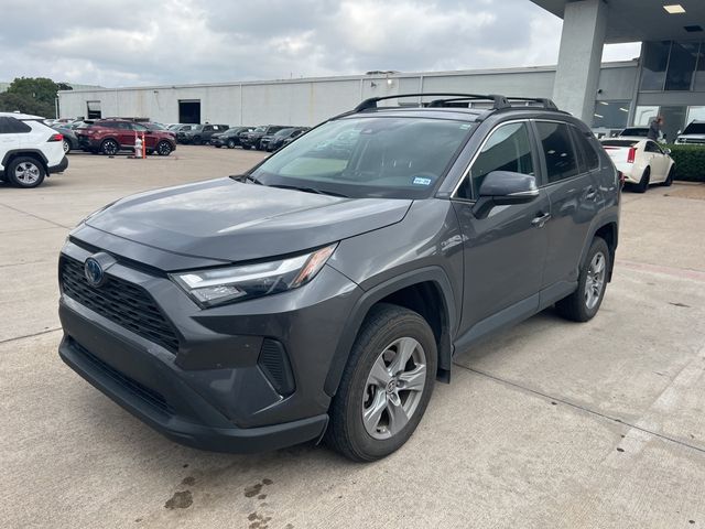 2022 Toyota RAV4 Hybrid XLE