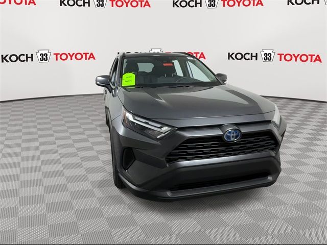 2022 Toyota RAV4 Hybrid XLE