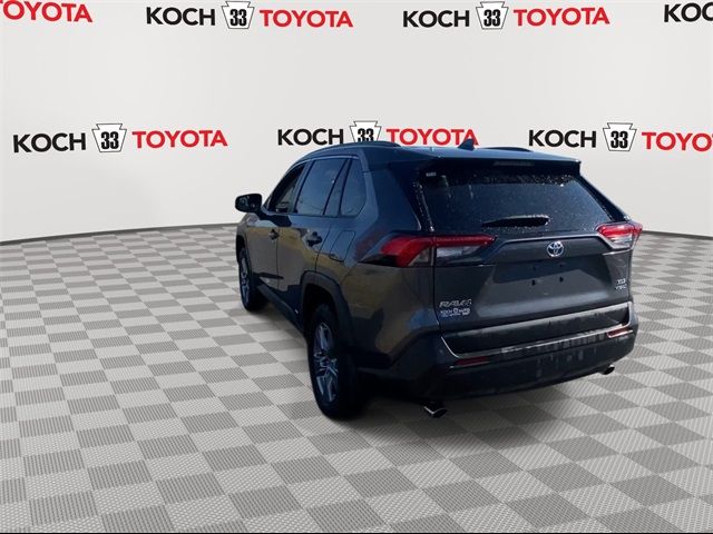 2022 Toyota RAV4 Hybrid XLE