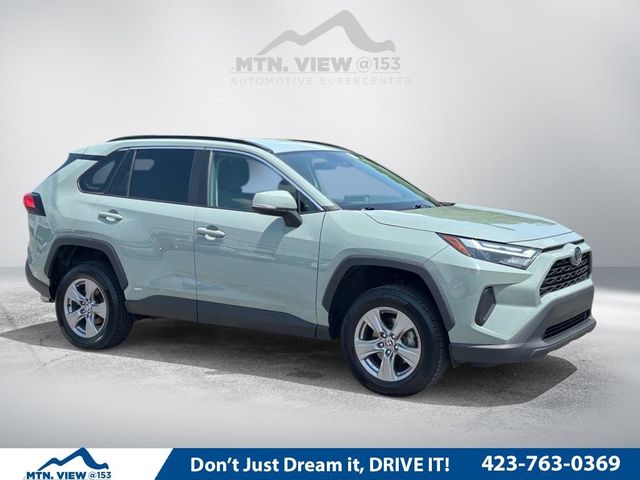 2022 Toyota RAV4 Hybrid XLE