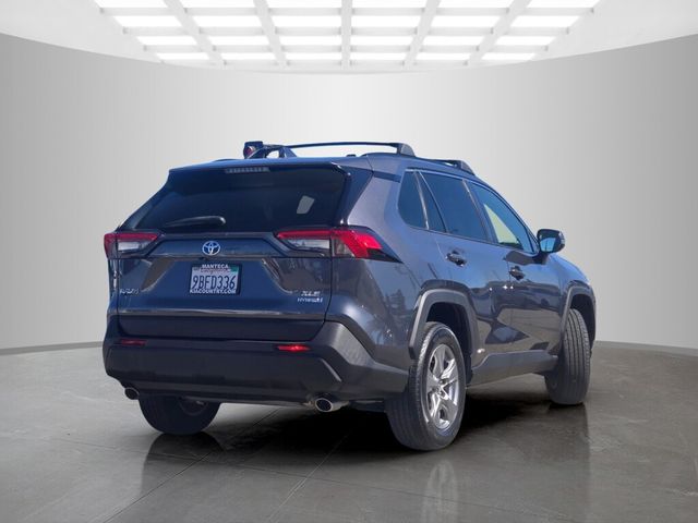 2022 Toyota RAV4 Hybrid XLE