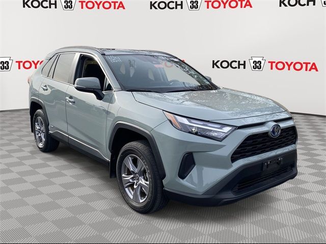 2022 Toyota RAV4 Hybrid XLE