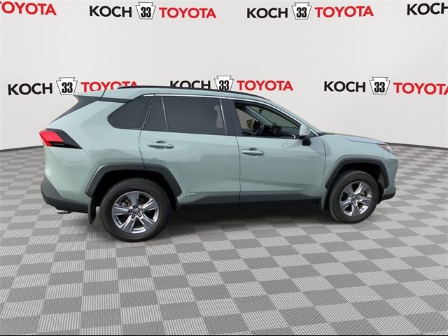 2022 Toyota RAV4 Hybrid XLE