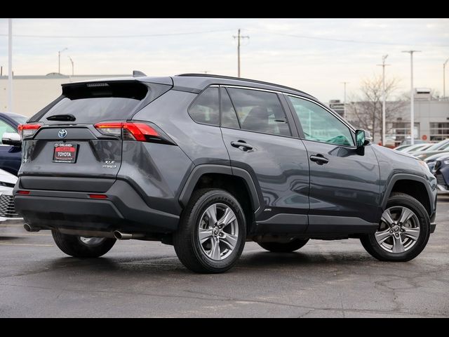 2022 Toyota RAV4 Hybrid XLE