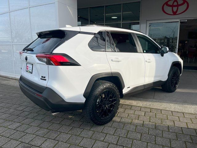 2022 Toyota RAV4 Hybrid XLE