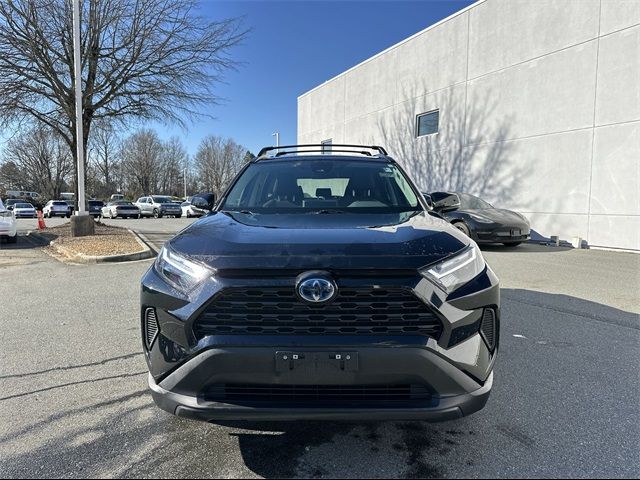 2022 Toyota RAV4 Hybrid XLE