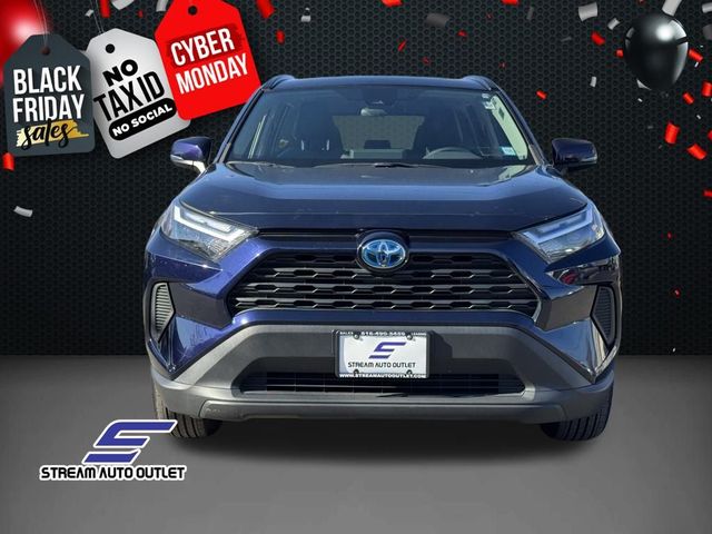 2022 Toyota RAV4 Hybrid XLE