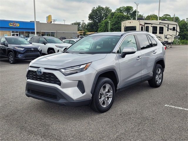 2022 Toyota RAV4 Hybrid XLE