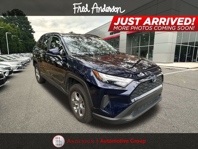 2022 Toyota RAV4 Hybrid XLE