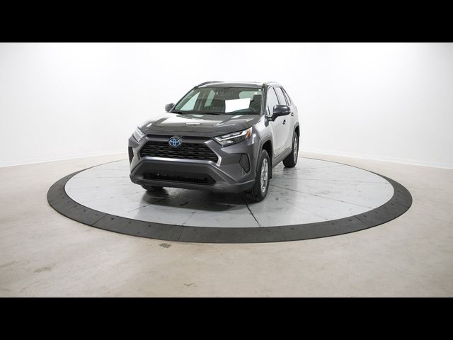 2022 Toyota RAV4 Hybrid XLE