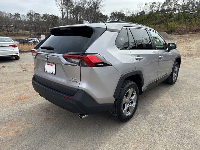 2022 Toyota RAV4 Hybrid XLE