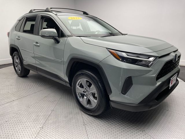 2022 Toyota RAV4 Hybrid XLE