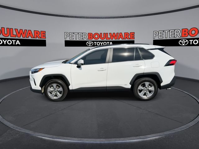 2022 Toyota RAV4 Hybrid XLE