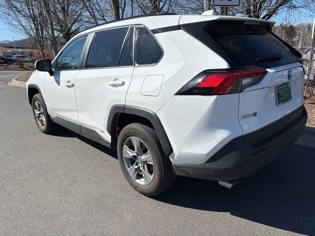 2022 Toyota RAV4 Hybrid XLE