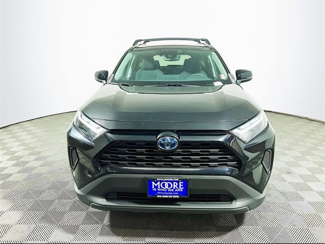 2022 Toyota RAV4 Hybrid XLE