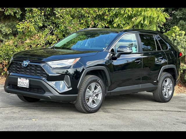 2022 Toyota RAV4 Hybrid XLE