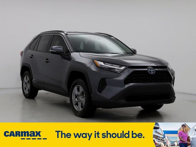 2022 Toyota RAV4 Hybrid XLE