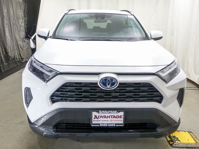 2022 Toyota RAV4 Hybrid XLE