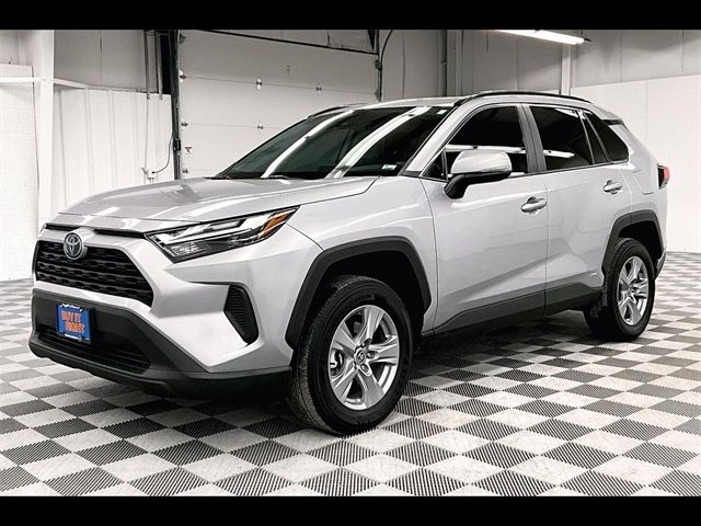 2022 Toyota RAV4 Hybrid XLE