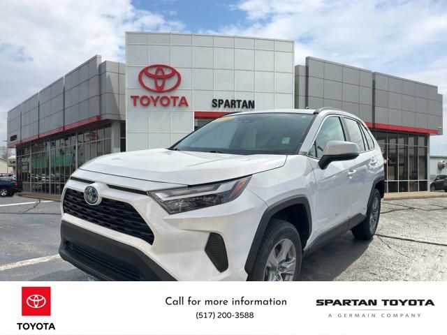 2022 Toyota RAV4 Hybrid XLE