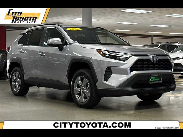 2022 Toyota RAV4 Hybrid XLE