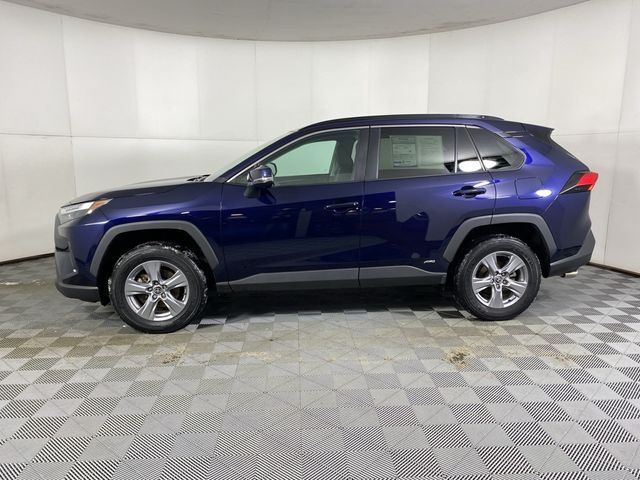 2022 Toyota RAV4 Hybrid XLE