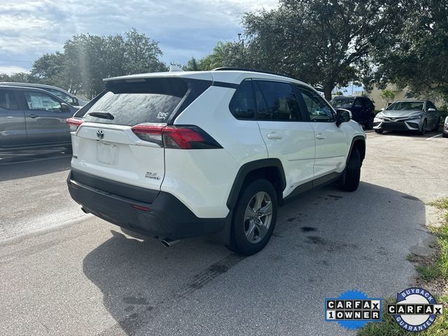 2022 Toyota RAV4 Hybrid XLE