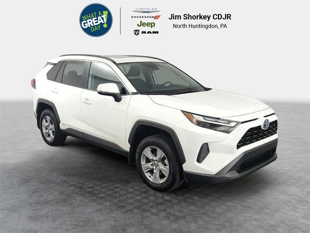 2022 Toyota RAV4 Hybrid XLE