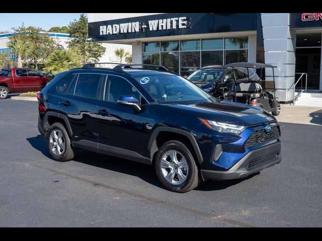 2022 Toyota RAV4 Hybrid XLE