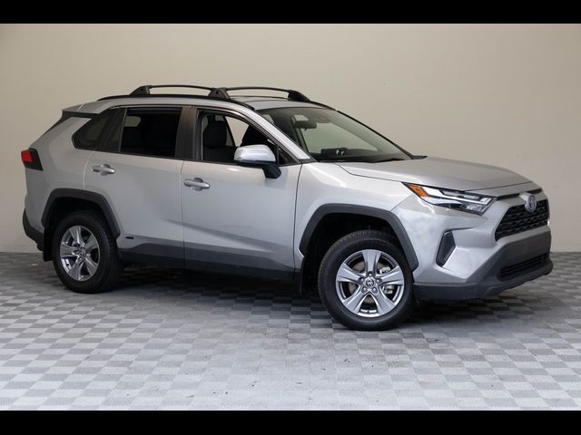 2022 Toyota RAV4 Hybrid XLE