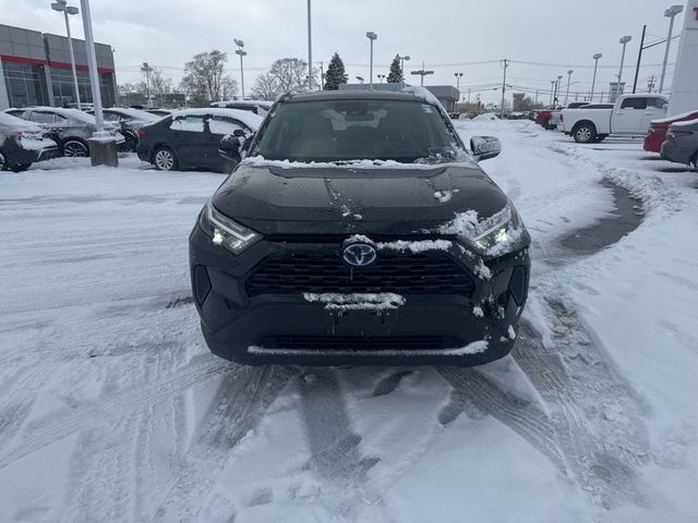 2022 Toyota RAV4 Hybrid XLE