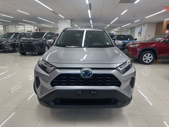 2022 Toyota RAV4 Hybrid XLE