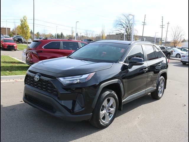 2022 Toyota RAV4 Hybrid XLE