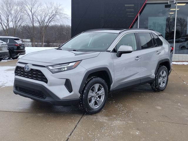 2022 Toyota RAV4 Hybrid XLE