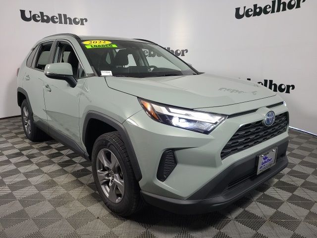 2022 Toyota RAV4 Hybrid XLE