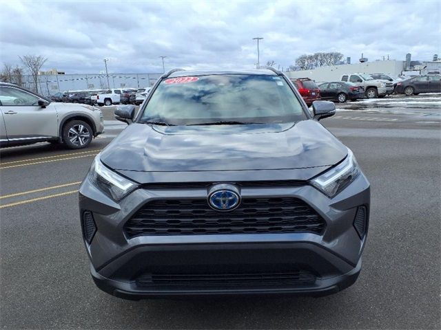 2022 Toyota RAV4 Hybrid XLE