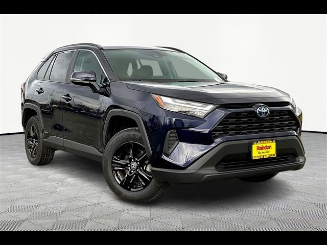 2022 Toyota RAV4 Hybrid XLE