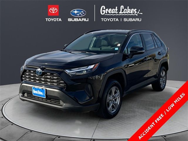 2022 Toyota RAV4 Hybrid XLE