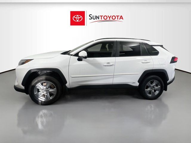 2022 Toyota RAV4 Hybrid XLE