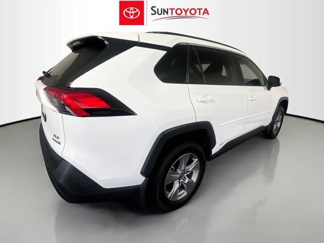 2022 Toyota RAV4 Hybrid XLE