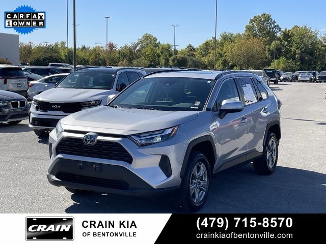 2022 Toyota RAV4 Hybrid XLE