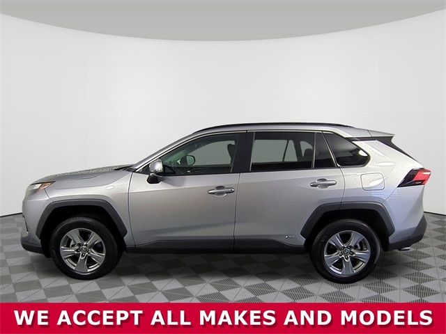 2022 Toyota RAV4 Hybrid XLE