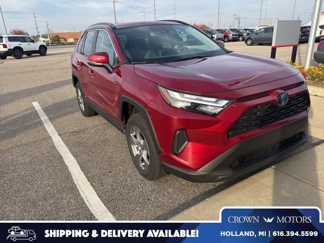 2022 Toyota RAV4 Hybrid XLE