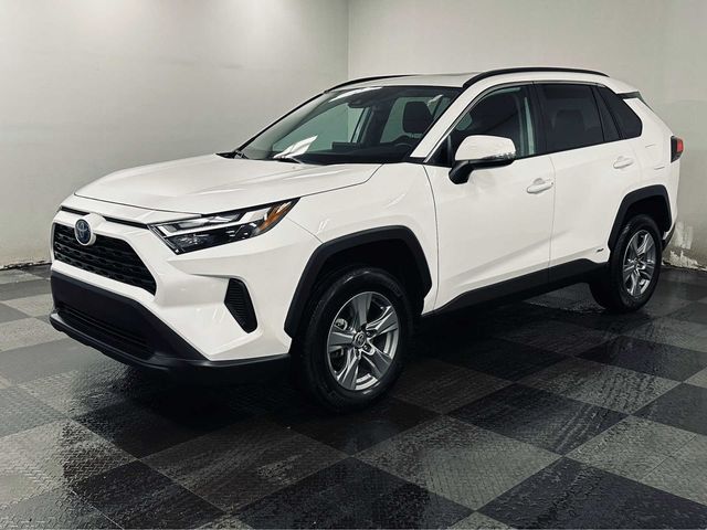 2022 Toyota RAV4 Hybrid XLE