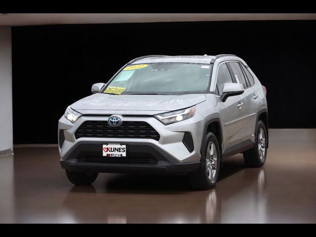 2022 Toyota RAV4 Hybrid XLE